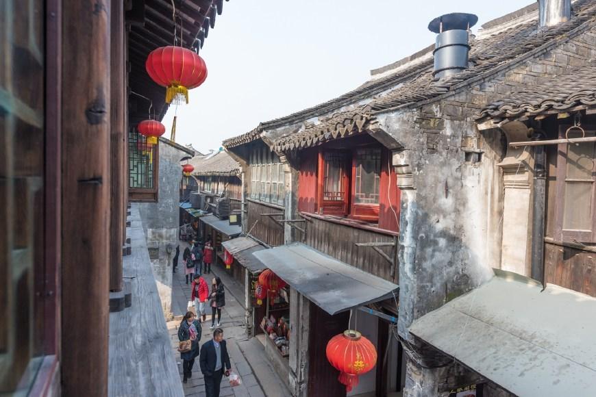 不经一番寒彻骨,怎得梅花扑鼻香